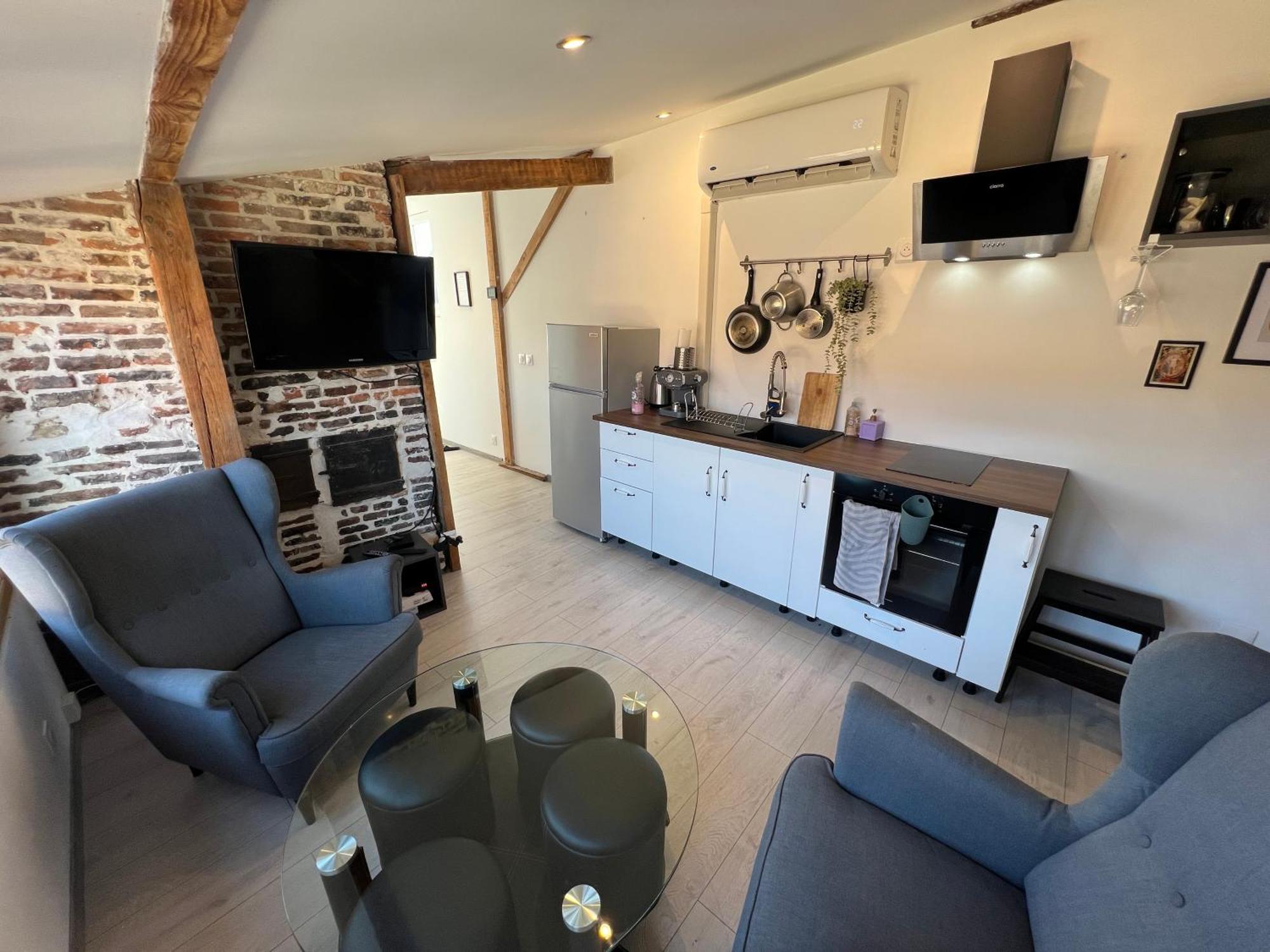 Bellevue Appartement Sous Les Toits Hypercentre Climatise Dole Exterior photo
